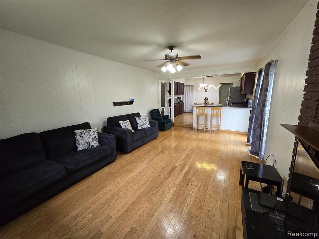 5054 CARNABY Drive, Troy, MI 48085 — Photo 3