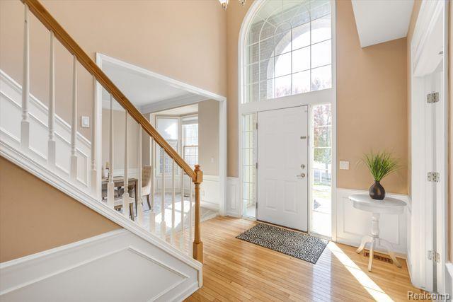 7567 WINDGATE Circle, West Bloomfield, MI 48323 — Photo 2