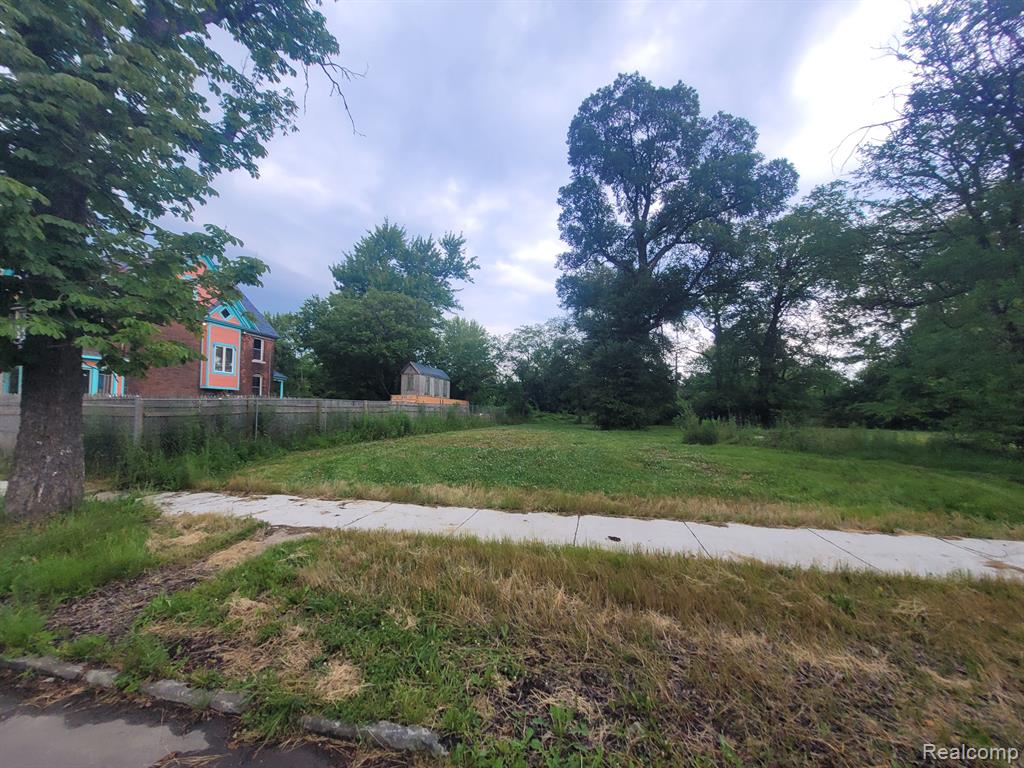 5202 STANTON Street, Detroit, MI 48208 — Photo 3