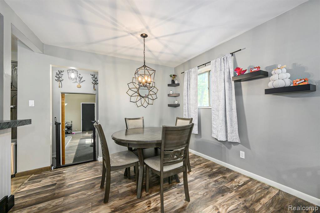 6100 Williams Lake Rd, Waterford, MI 48329 — Photo 7