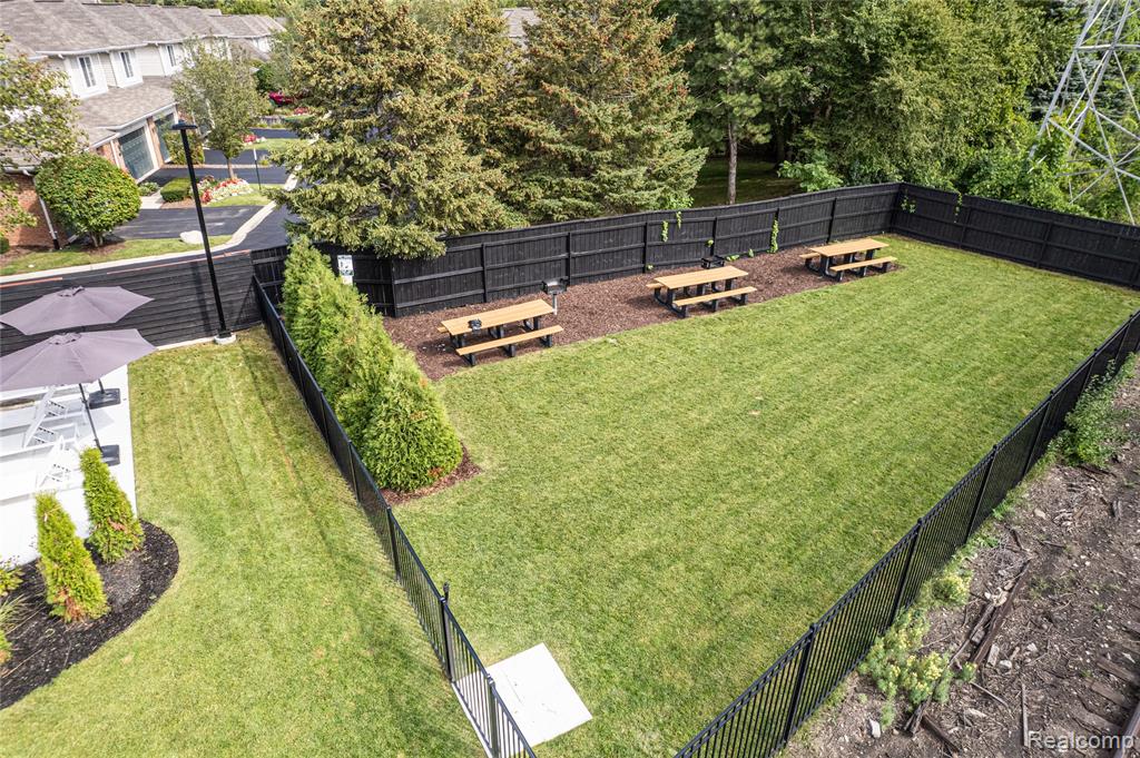 533 E Harrison Avenue, 30, Royal Oak, MI 48067 — Photo 40