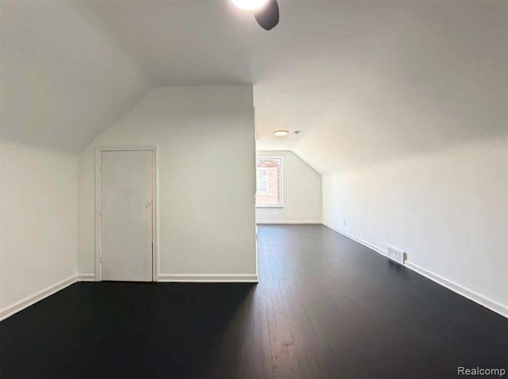 8573 E Outer Drive, Detroit, MI 48213 — Photo 28