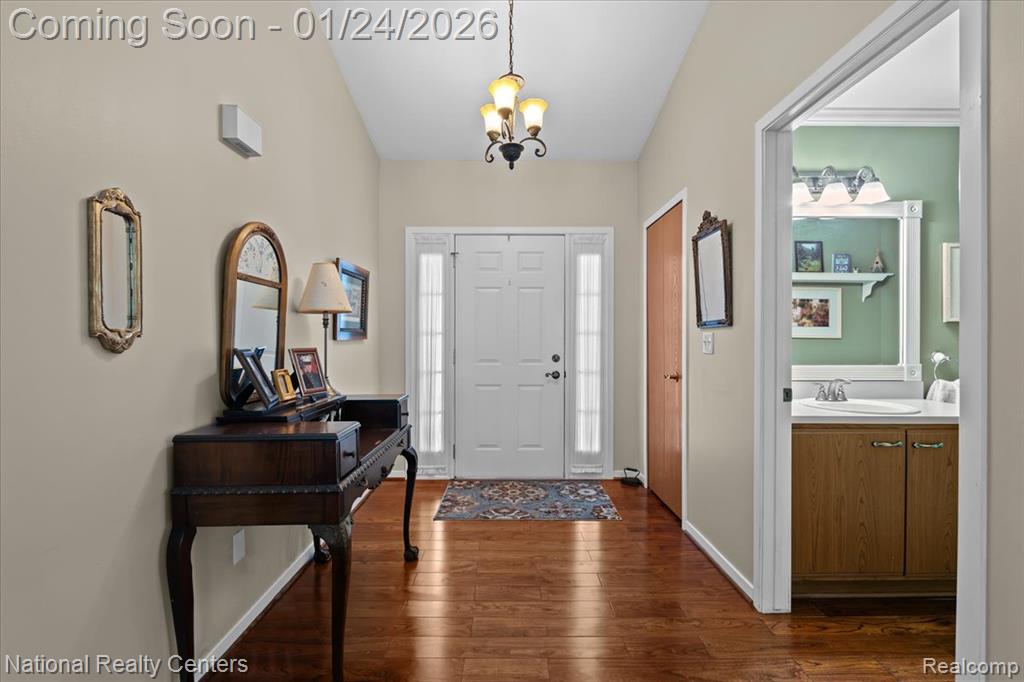 485 Winwood Circle, 115, Walled Lake, MI 48390 — Photo 5