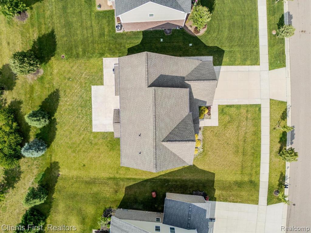 51214 Scarborough Road, Canton, MI 48188 — Photo 32