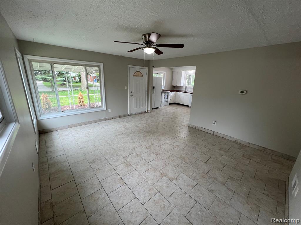 4696 Roosevelt Boulevard, Dearborn Heights, MI, 48125