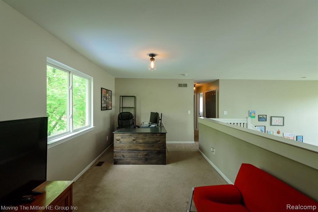 7231 AMANDA Drive, Belleville, MI 48111 — Photo 28