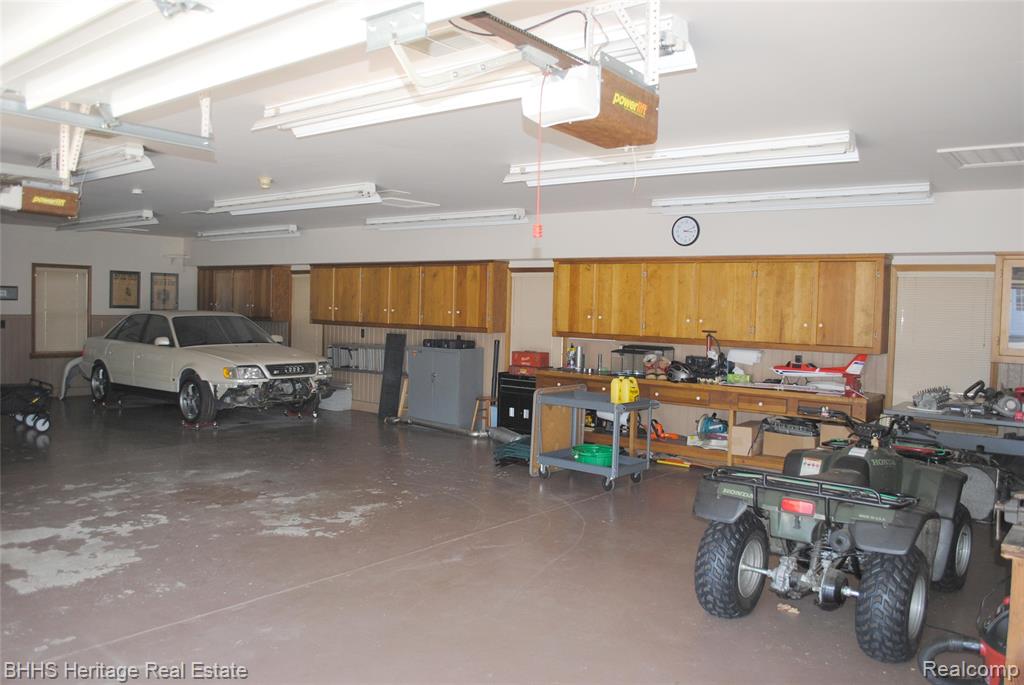 4450 Golf Club Road, Howell, MI 48843 — Photo 44