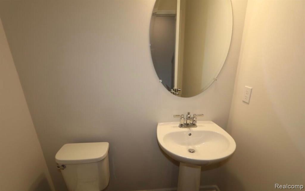 8587 Grove Street, Washington, MI — Photo 11