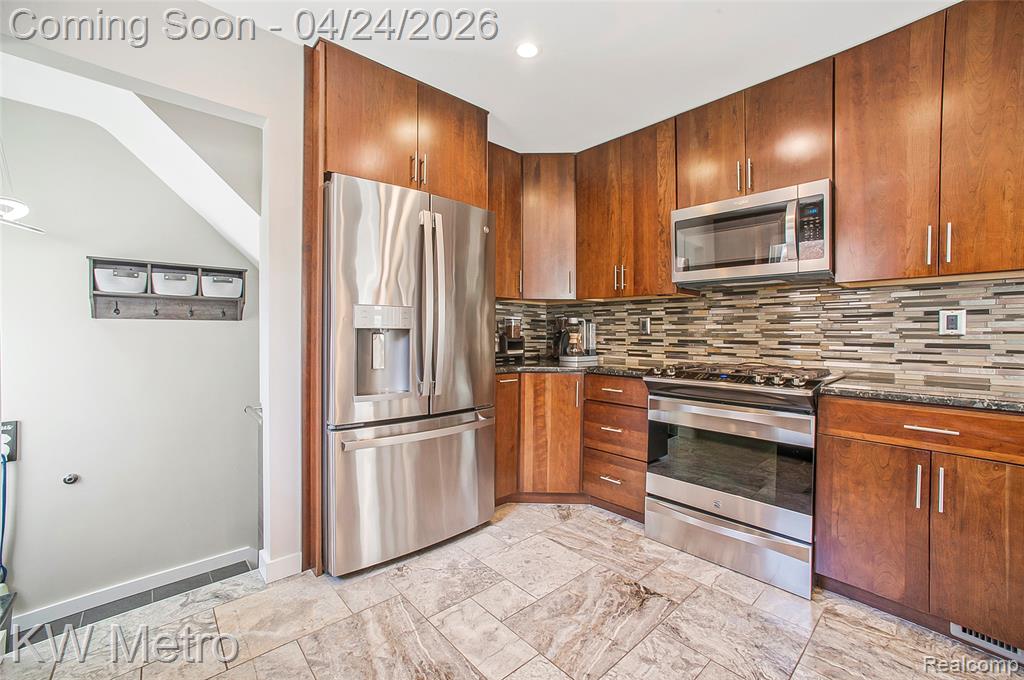 12721 Lincoln Drive, Huntington Woods, MI — Photo 8