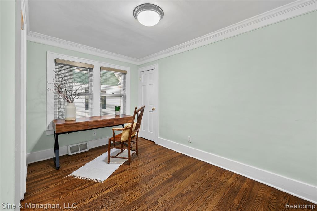 517 Forest Avenue N, Royal Oak, MI 48067 — Photo 17
