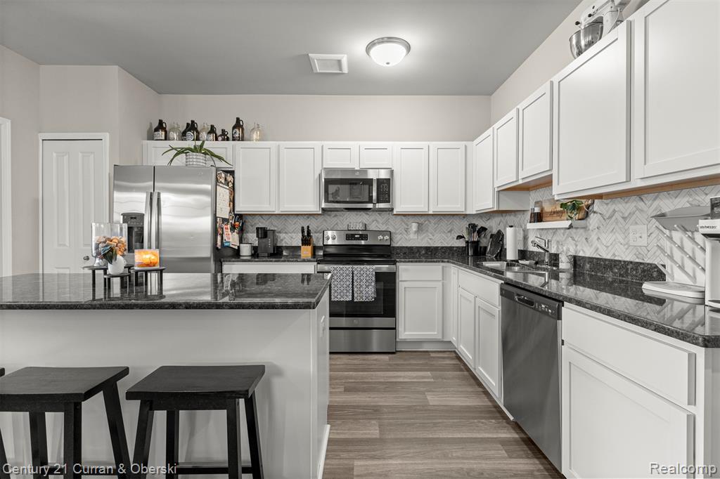 9781 Ridge Run Street, 70, Howell, MI 48855 — Photo 8