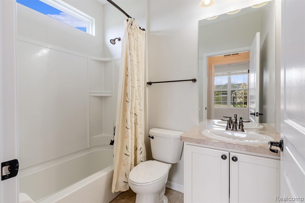 6475 PRAIRIE DUNES Drive, Grand Blanc, MI 48439 — Photo 6
