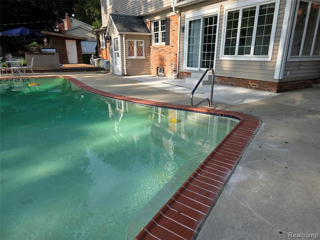 5352 W Doherty Drive, West Bloomfield, MI 48323 — Photo 57