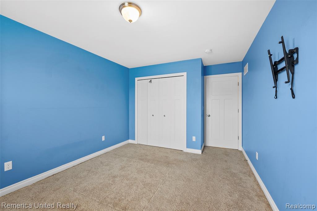 61964 Saddlecreek Drive, South Lyon, MI 48178 — Photo 52