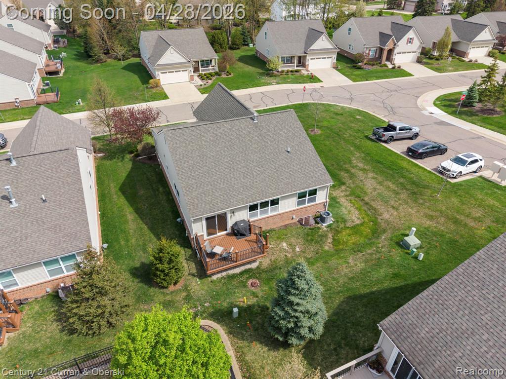 1091 Paddock Drive, South Lyon, MI 48178 — Photo 57