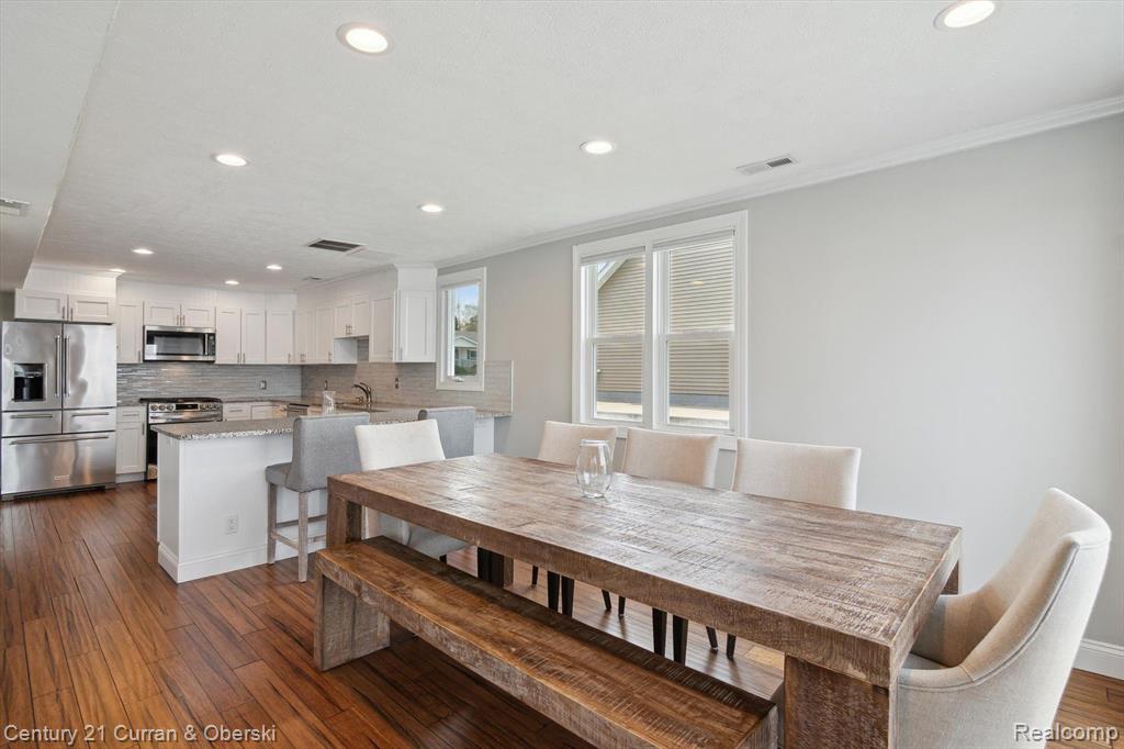421 EDGEWOOD Drive, Jackson, MI 49201 — Photo 12