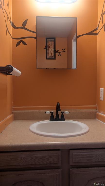 84 N GLENWOOD Avenue, Pontiac, MI 48342 — Photo 12