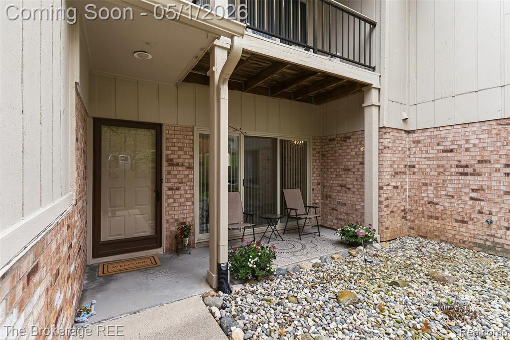 29374 Laurel Drive, Farmington Hills, MI 48331 — Photo 4