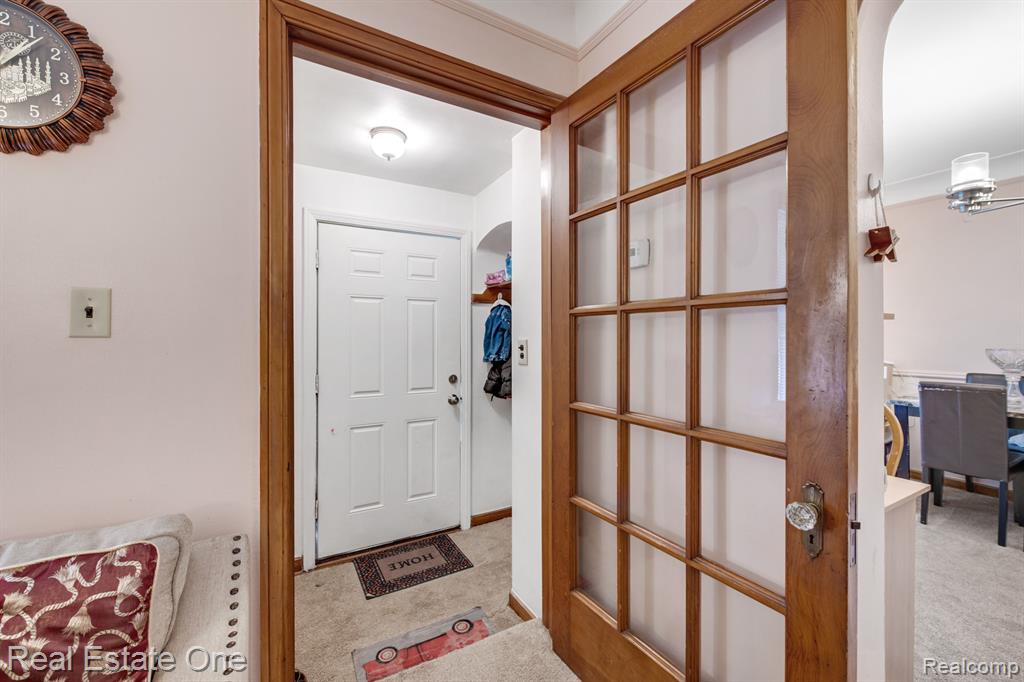 6731 Heyden Street, Dearborn Heights, MI 48127 — Photo 5