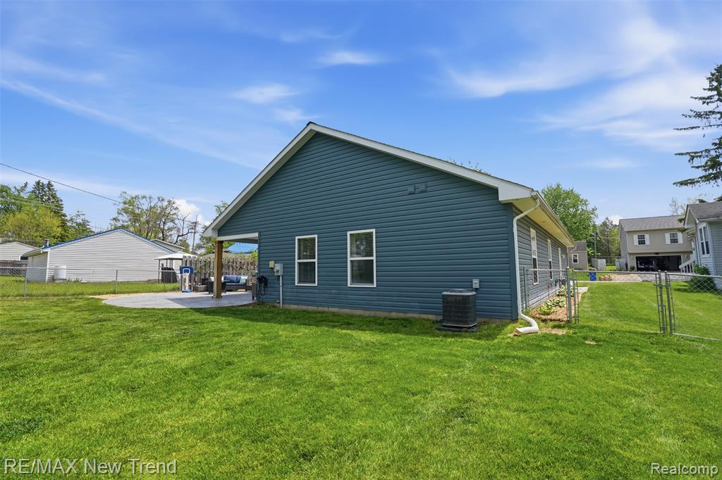 6070 Hackett, Waterford, MI 48327 — Photo 26