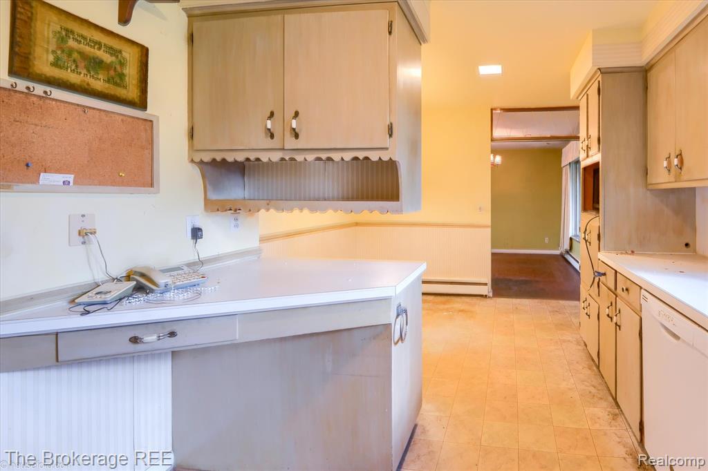 575 Bancroft Street, Imlay City, MI 48444 — Photo 23