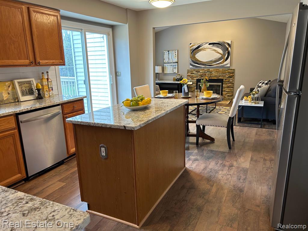 3599 PARKLAWN Drive, Canton, MI 48188 — Photo 43