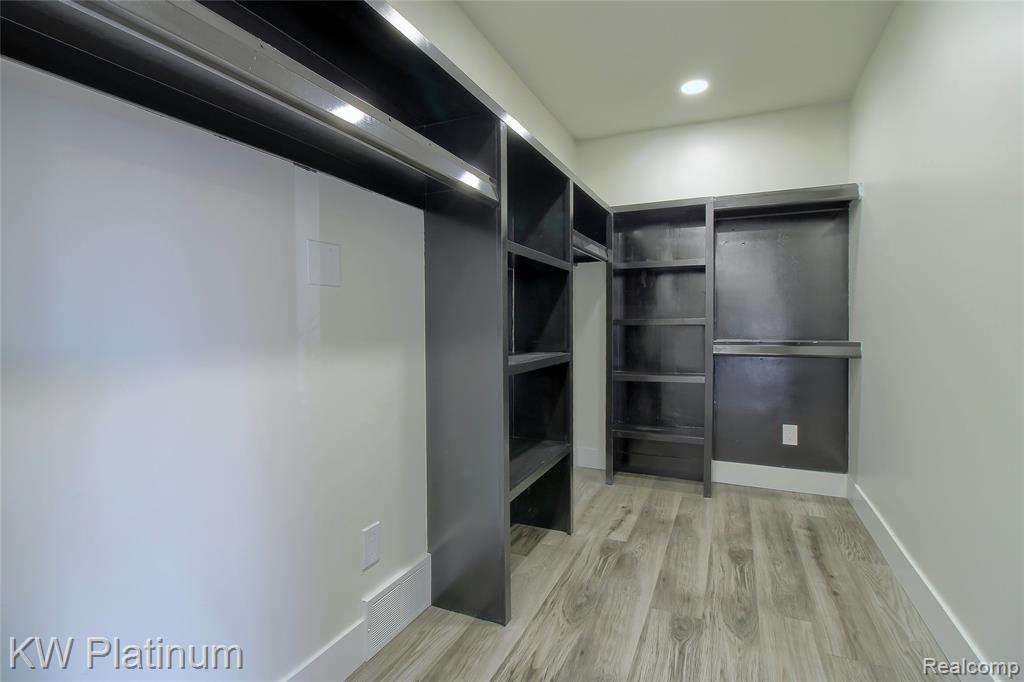 20121 Woodingham Drive, Detroit, MI 48221 — Photo 13
