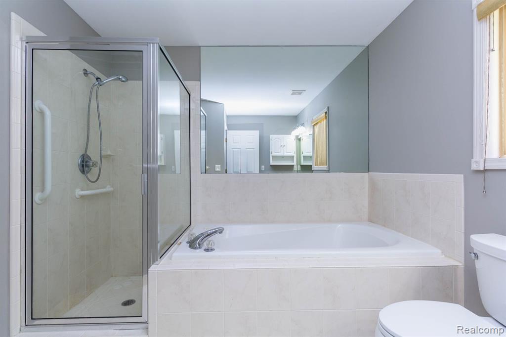 48784 BELLTOWER Drive, Macomb, MI 48044 — Photo 19