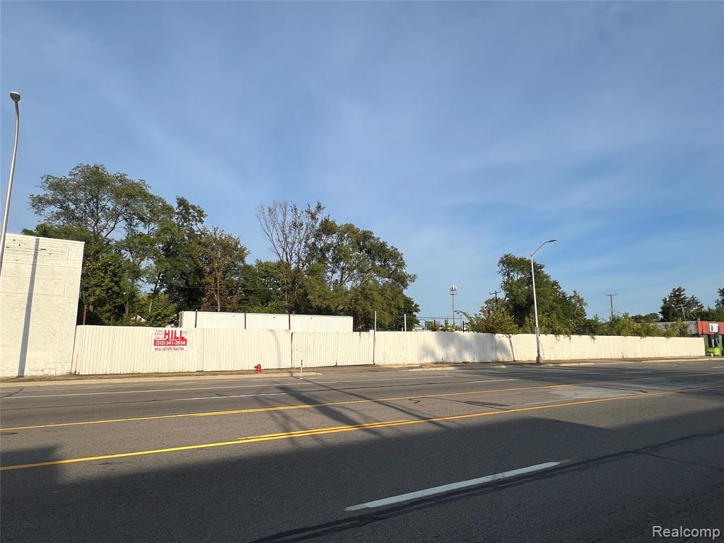 8176 Livernois Avenue - Photo 2