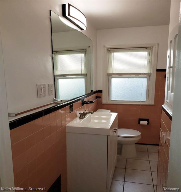 622 E 12 MILE Road, Royal Oak, MI 48073 — Photo 19