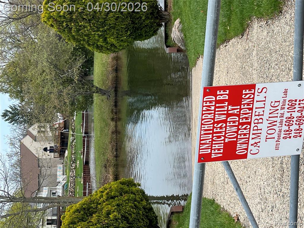 6366 Dellwood Drive, Waterford, MI 48329 — Photo 29
