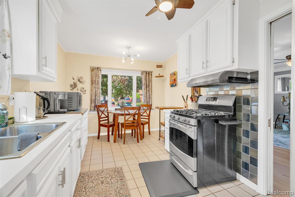 4209 Vassar Street, Dearborn Heights, MI 48125 — Photo 6