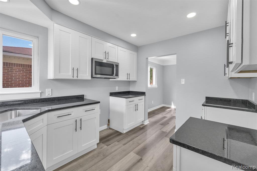 9312 Appleton, Redford, MI 48239 — Photo 11