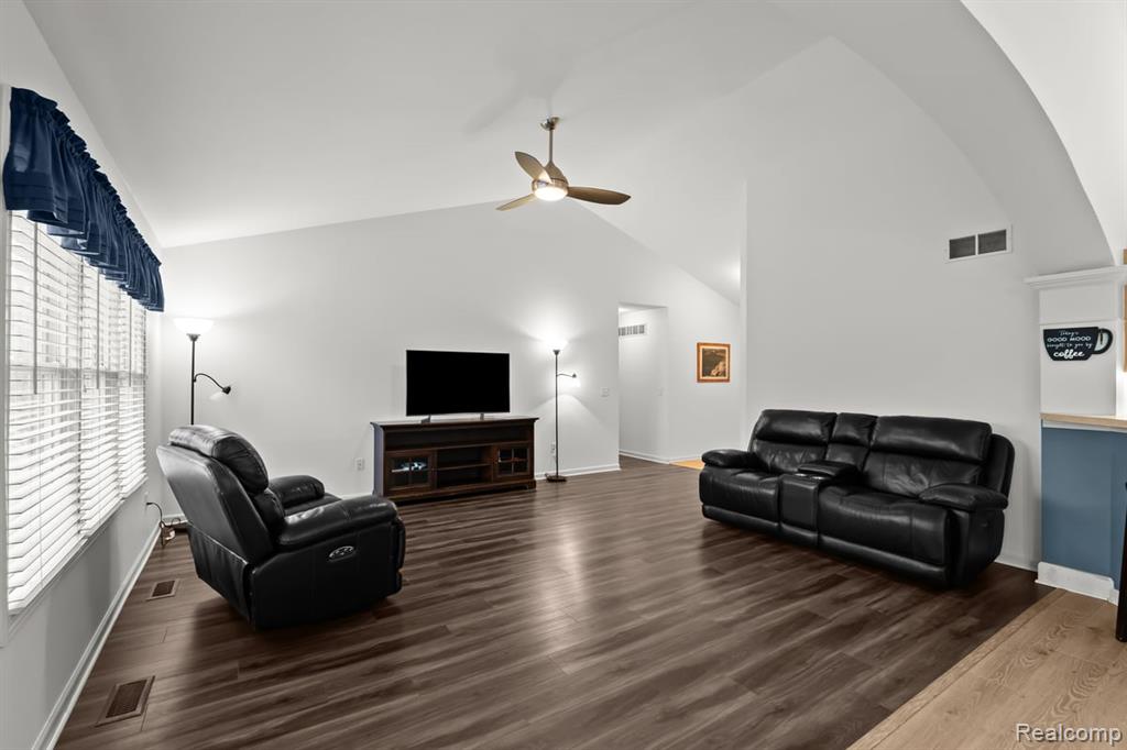 852 Faith Court, Milan, MI 48160 — Photo 6