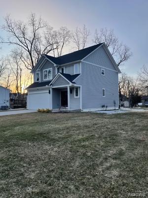 1430 Beachland Boulevard, Waterford, MI 48328 — Photo 2