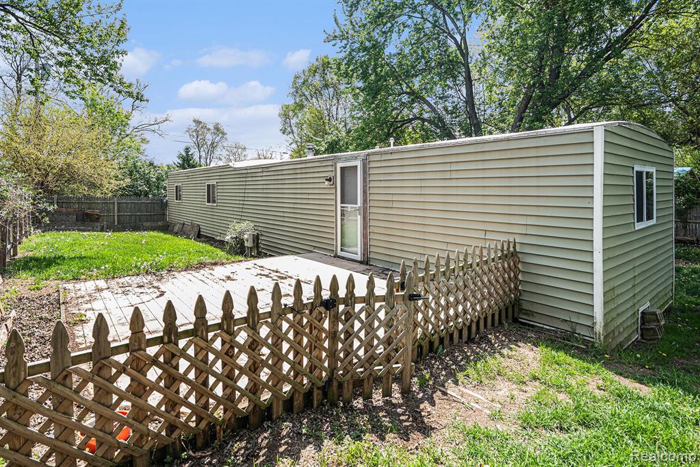 4317 N HILL Drive, Holly, MI 48442 — Photo 10