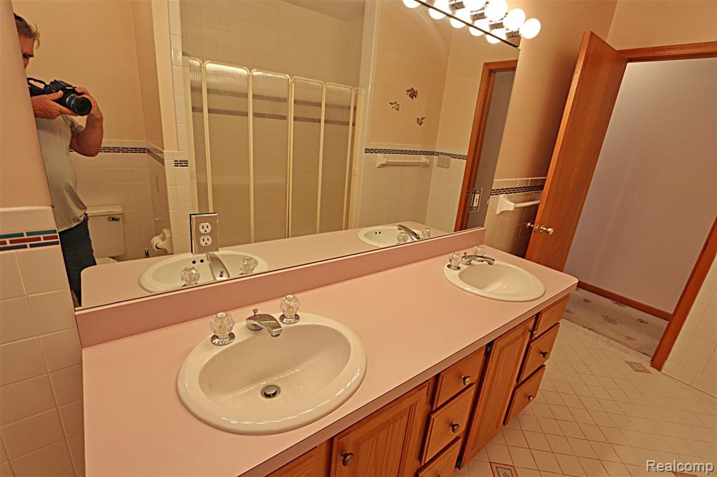 6964 Norborne Avenue, Dearborn Heights, MI 48127 — Photo 40