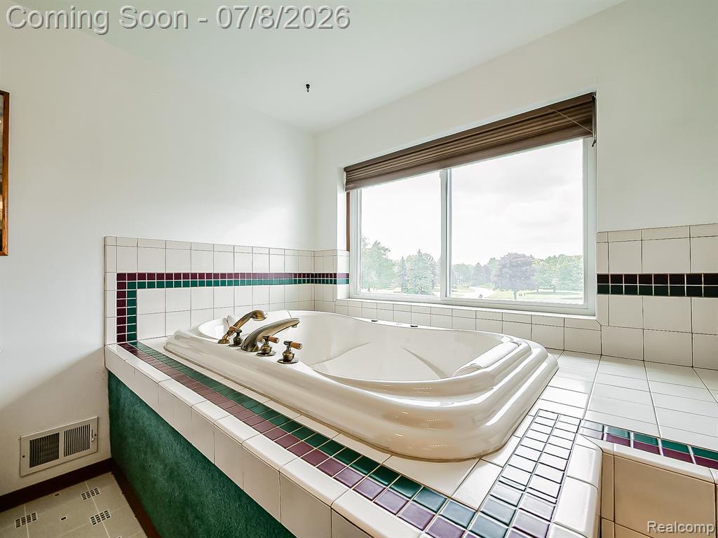 6398 High Valley Drive, White Lake, MI 48383 — Photo 27