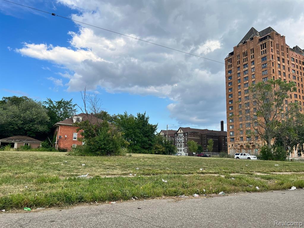 2229 W GRAND Boulevard, Detroit, MI 48208 — Photo 4