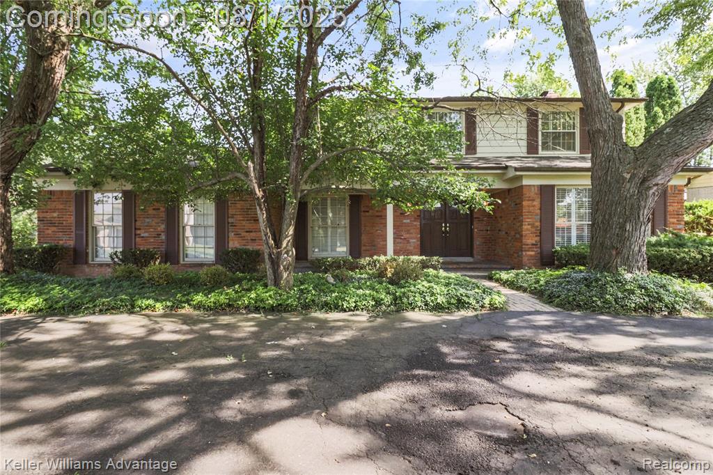 5349 Greenbriar Drive, West Bloomfield, MI 48323 — Photo 2