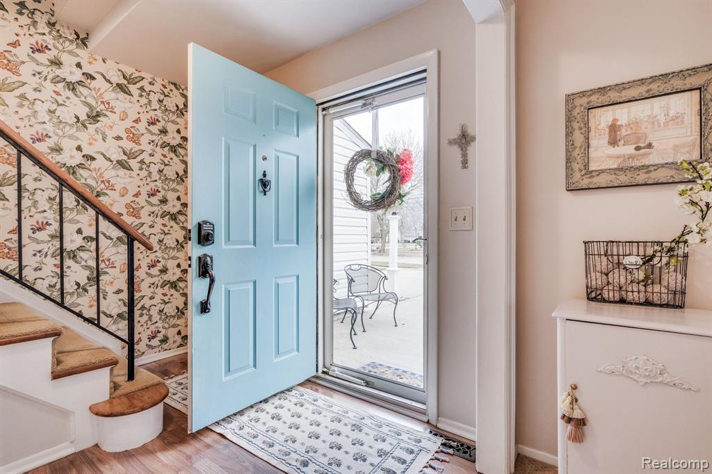 4855 CAROL Drive, Troy, MI 48085 — Photo 5