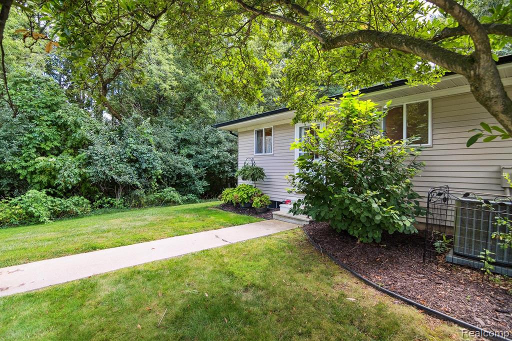 4521 Westbrook Drive, Jackson, MI 49201 — Photo 7