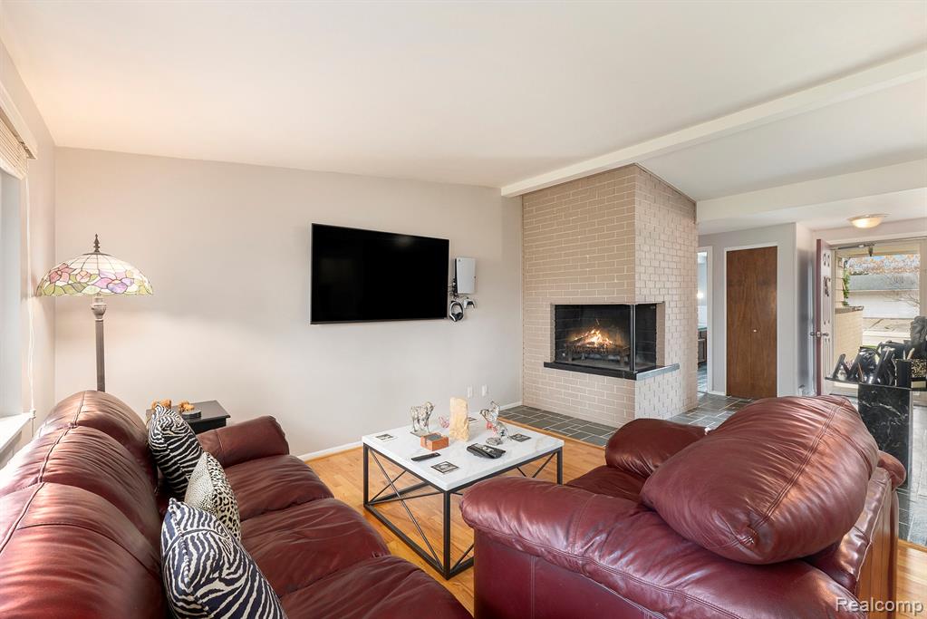 642 Provincetown Road, Auburn Hills, MI 48326 — Photo 4