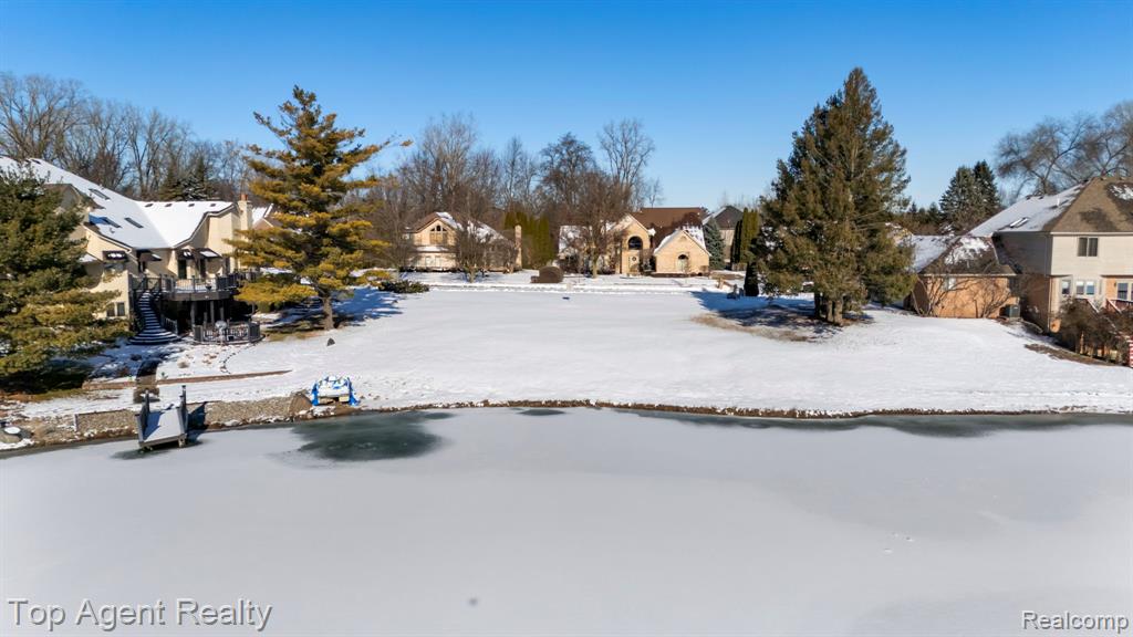 8804 Grace Street, Shelby Twp, MI 48317 — Photo 11