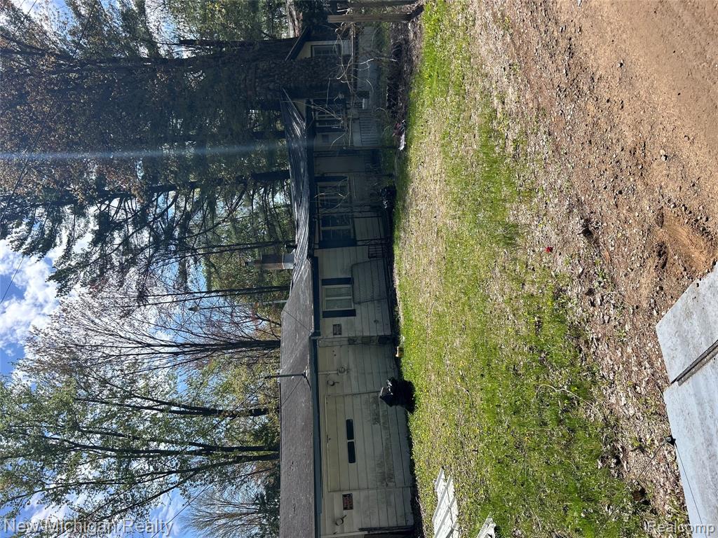 242 Hickory Street, Gladwin, MI 48624