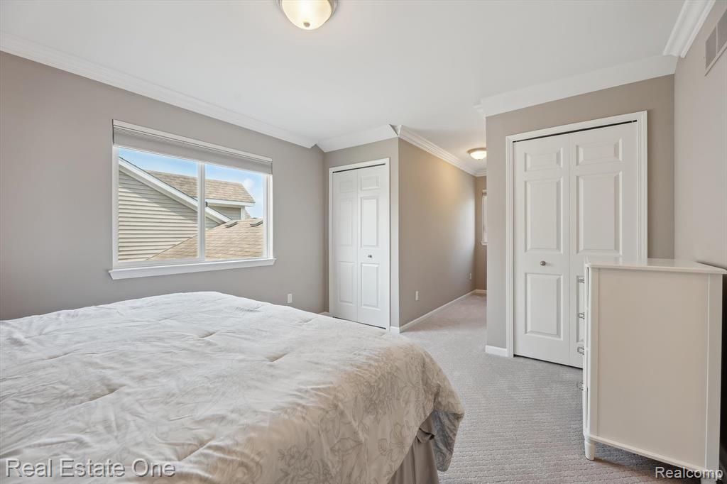 446 Delmar Court, Highland, MI — Photo 35