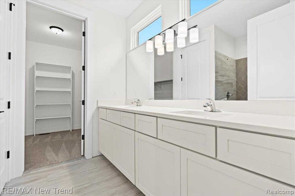7836 Trailside Court, West Bloomfield, MI 48323 — Photo 14