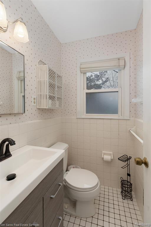 20114 Fairway Drive, Grosse Pointe Woods, MI 48236 — Photo 14