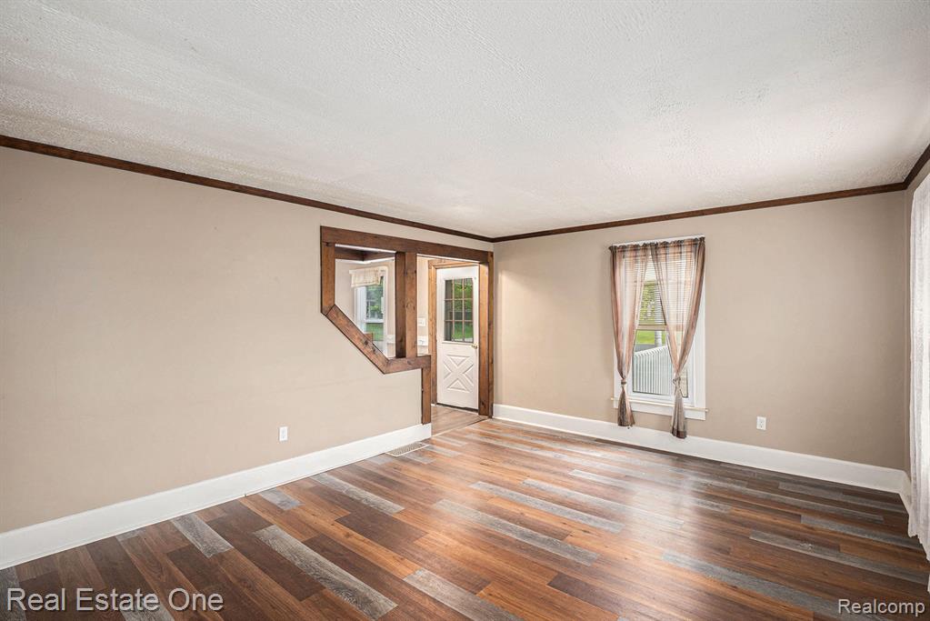 205 School Street, Almont, MI 48003 — Photo 4