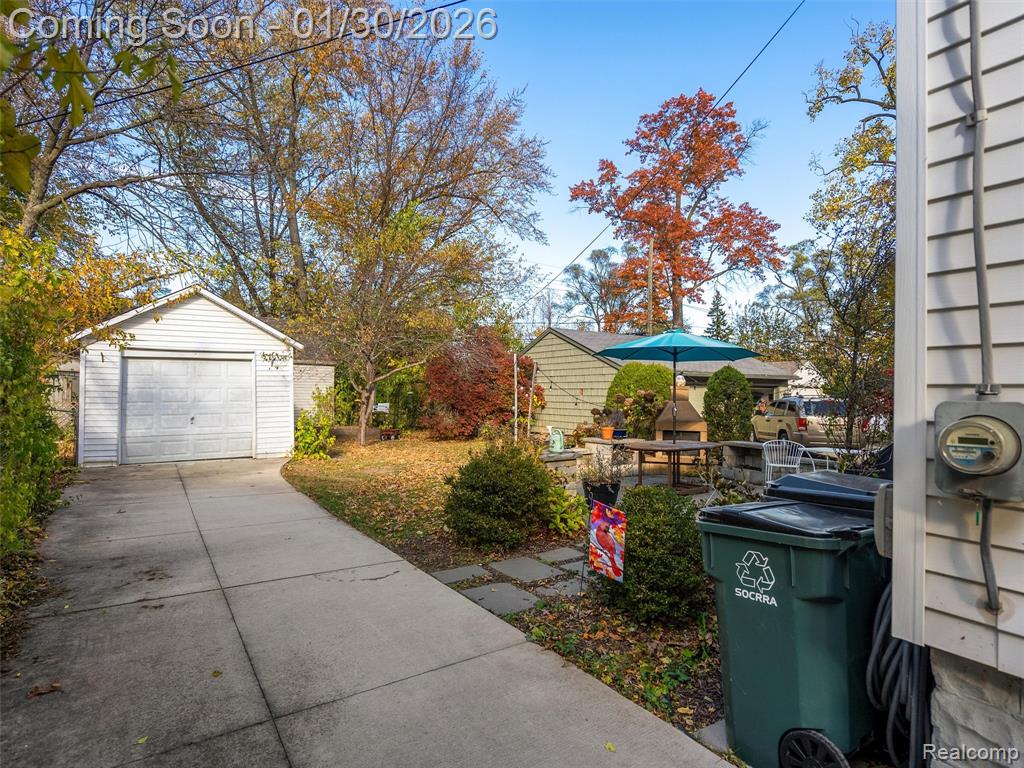 81 Wellesley Drive, Pleasant Ridge, MI — Photo 34